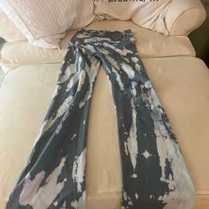 Women stretch pants